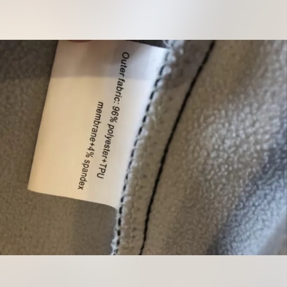 Mussi woman’s size medium jacket - Picture 2 of 4